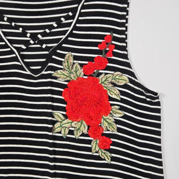 Discreet Striped Floral Knot Hem‎ Tank Top Black White Sleeveless L Boho Chic - Picture 9 of 9